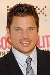 How tall is Nick Lachey?